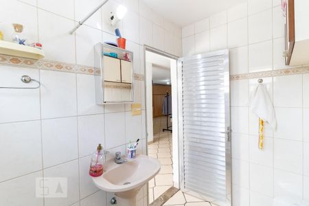 Casa à venda com 357m², 3 quartos e 4 vagasBanheiro do Salão de Festas