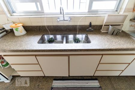Casa à venda com 357m², 3 quartos e 4 vagasCozinha