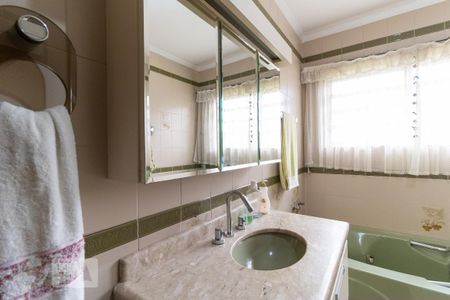 Casa à venda com 357m², 3 quartos e 4 vagasBanheiro