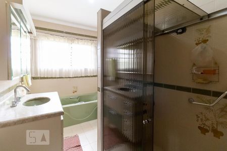 Casa à venda com 357m², 3 quartos e 4 vagasBanheiro
