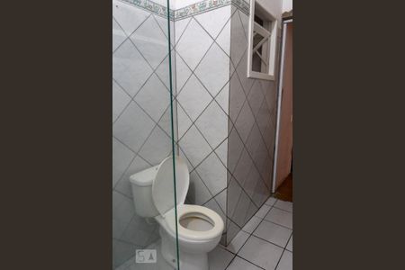 Casa à venda com 100m², 2 quartos e 1 vaga Casa à venda com 100m², 2 quartos e 1 vagaBanheiro da Suite