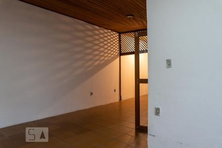 Casa à venda com 100m², 2 quartos e 1 vaga Casa à venda com 100m², 2 quartos e 1 vagaSuite