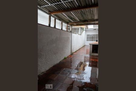 Casa à venda com 100m², 2 quartos e 1 vaga Casa à venda com 100m², 2 quartos e 1 vagaArea externa