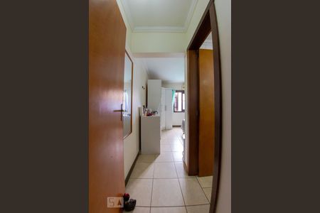 Casa de condomínio à venda com 276m², 5 quartos e 3 vagas Casa de condomínio à venda com 276m², 5 quartos e 3 vagasSuíte