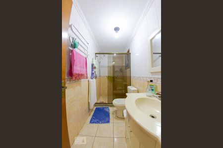 Casa de condomínio à venda com 276m², 5 quartos e 3 vagas Casa de condomínio à venda com 276m², 5 quartos e 3 vagasBanheiro da Suíte