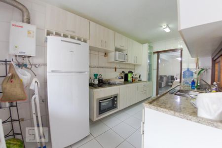 Casa de condomínio à venda com 276m², 5 quartos e 3 vagas Casa de condomínio à venda com 276m², 5 quartos e 3 vagasCozinha