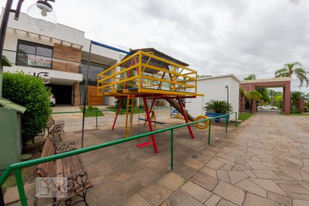 Casa de condomínio à venda com 276m², 5 quartos e 3 vagas Casa de condomínio à venda com 276m², 5 quartos e 3 vagasÁrea Comum - Playground