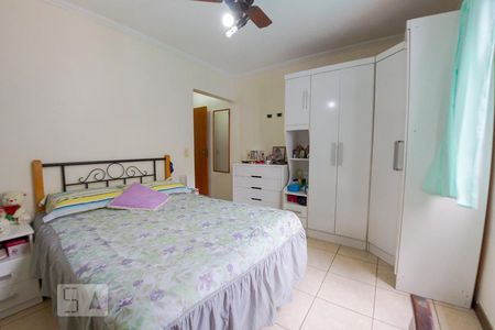 Casa de condomínio à venda com 276m², 5 quartos e 3 vagas Casa de condomínio à venda com 276m², 5 quartos e 3 vagasSuíte