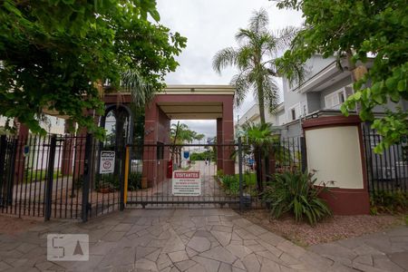Casa de condomínio à venda com 276m², 5 quartos e 3 vagas Casa de condomínio à venda com 276m², 5 quartos e 3 vagasFachada do Condomínio