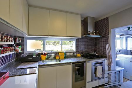 Apartamento à venda com 130m², 3 quartos e 2 vagasCozinha