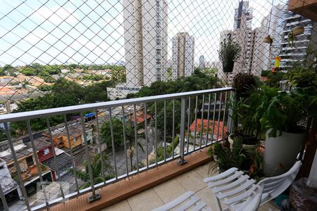 Apartamento à venda com 130m², 3 quartos e 2 vagasVaranda