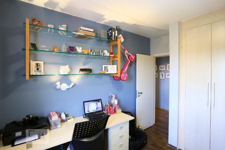 Apartamento à venda com 130m², 3 quartos e 2 vagasQuarto 2