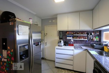 Apartamento à venda com 130m², 3 quartos e 2 vagasCozinha