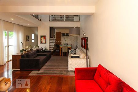 Sala de casa à venda com 3 quartos, 250m² em Vila Mafra, São Paulo