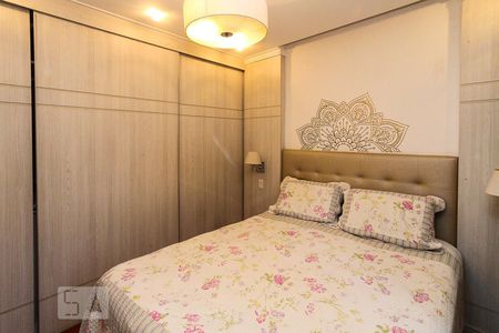 Casa à venda com 250m², 3 quartos e 3 vagas Casa à venda com 250m², 3 quartos e 3 vagasSuite 02