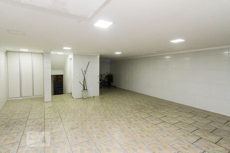 Casa à venda com 250m², 3 quartos e 3 vagas Casa à venda com 250m², 3 quartos e 3 vagasGaragem
