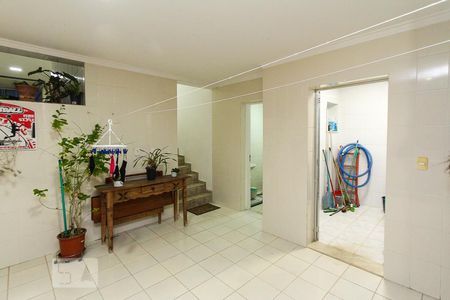 Casa à venda com 250m², 3 quartos e 3 vagas Casa à venda com 250m², 3 quartos e 3 vagasChurrasqueira