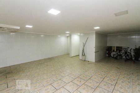 Casa à venda com 250m², 3 quartos e 3 vagas Casa à venda com 250m², 3 quartos e 3 vagasGaragem