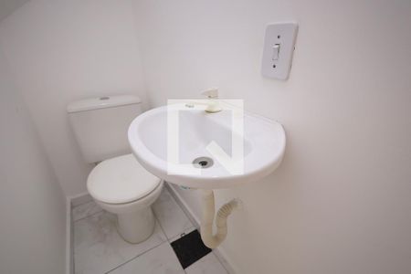 Banheiro 1 de casa para alugar com 3 quartos, 118m² em Campestre, Santo André