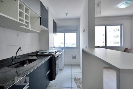 Cozinha de apartamento para alugar com 1 quarto, 31m² em Água Branca, São Paulo