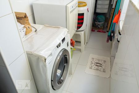 Apartamento à venda com 68m², 2 quartos e sem vagaLavanderia