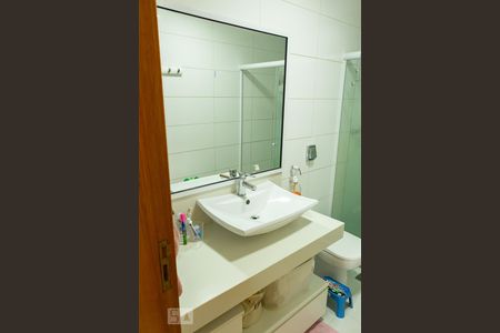 Apartamento à venda com 68m², 2 quartos e sem vagabanheiro social