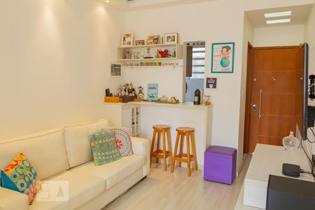 Apartamento à venda com 68m², 2 quartos e sem vagasala
