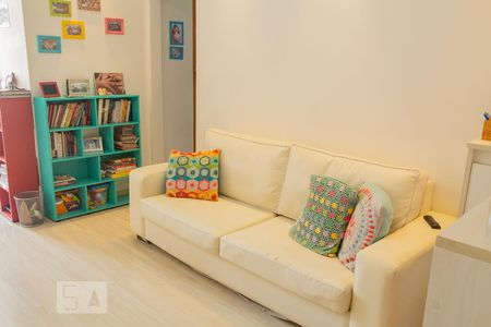 Apartamento à venda com 68m², 2 quartos e sem vagasala
