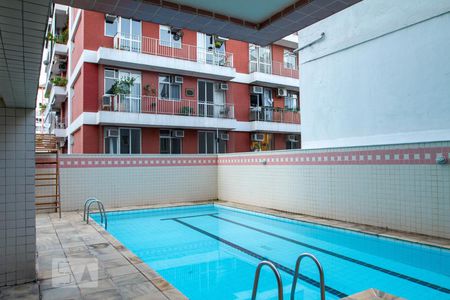 Apartamento para alugar com 92m², 2 quartos e 1 vagaÁrea comum - Piscina