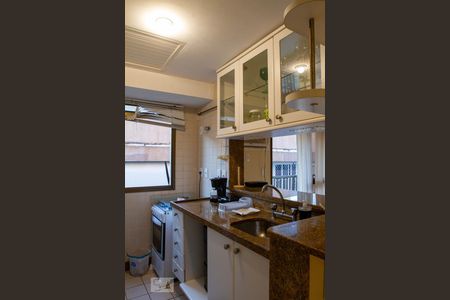 Apartamento para alugar com 92m², 2 quartos e 1 vagaCozinha