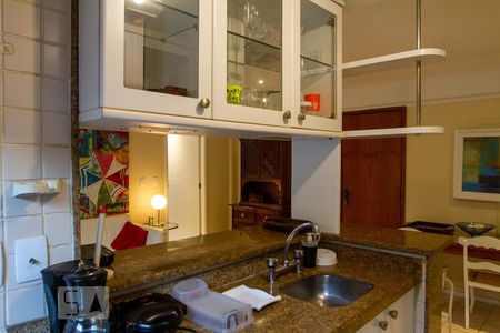 Apartamento para alugar com 92m², 2 quartos e 1 vagaCozinha