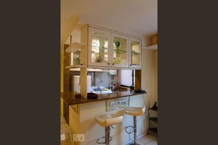 Apartamento para alugar com 92m², 2 quartos e 1 vagaCozinha