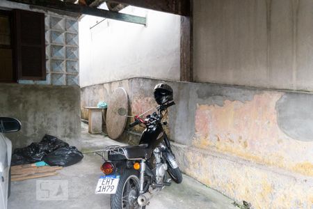 Casa à venda com 81m², 2 quartos e 2 vagas Casa à venda com 81m², 2 quartos e 2 vagasGaragem