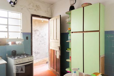 Casa à venda com 81m², 2 quartos e 2 vagas Casa à venda com 81m², 2 quartos e 2 vagasCozinha