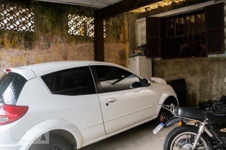 Casa à venda com 81m², 2 quartos e 2 vagas Casa à venda com 81m², 2 quartos e 2 vagasGaragem