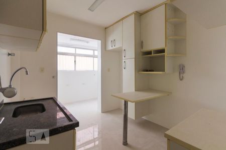 Apartamento à venda com 75m², 2 quartos e 1 vagaCozinha