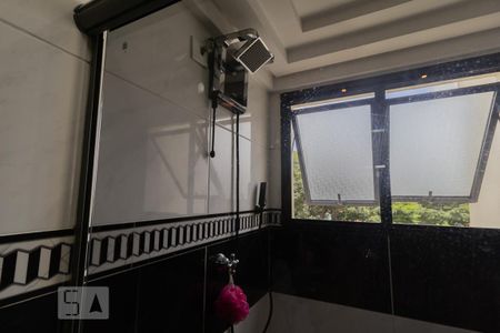 Apartamento para alugar com 70m², 2 quartos e 2 vagas Apartamento para alugar com 70m², 2 quartos e 2 vagasBanheiro da Suíte