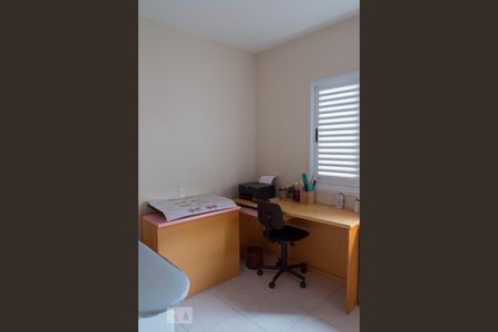 Casa à venda com 170m², 5 quartos e 4 vagasQuarto 2