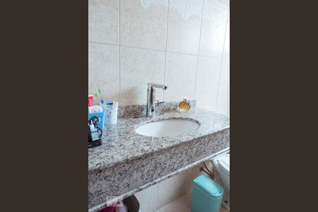 Banheiro Suíte 1 de casa à venda com 5 quartos, 170m² em Parque Sao Domingos, São Paulo