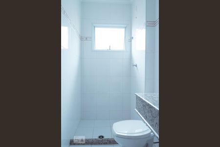 Casa à venda com 170m², 5 quartos e 4 vagasBanheiro