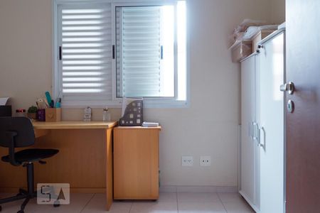 Casa à venda com 170m², 5 quartos e 4 vagasQuarto 2