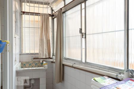 Apartamento à venda com 88m², 3 quartos e 1 vagaÁrea de Serviço