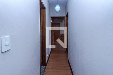 Corredor de apartamento à venda com 3 quartos, 88m² em Cambuci, São Paulo
