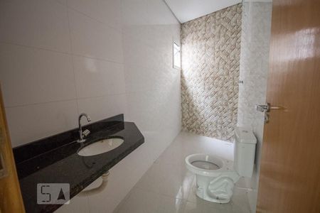 Banheiro de apartamento para alugar com 2 quartos, 60m² em Vila Ema, São Paulo