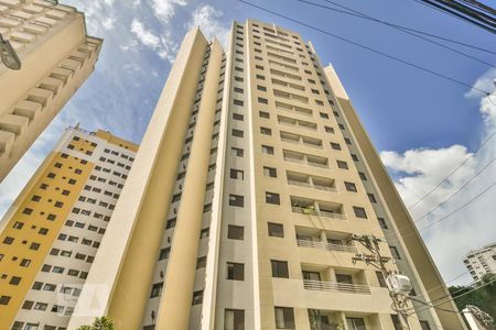Apartamento para alugar com 54m², 2 quartos e 1 vagaFachada