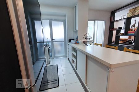 Apartamento à venda com 70m², 2 quartos e 2 vagasCozinha