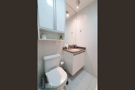 Apartamento à venda com 70m², 2 quartos e 2 vagasBanheiro Corredor