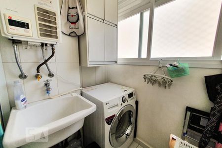 Apartamento à venda com 70m², 2 quartos e 2 vagasÁrea de Serviço