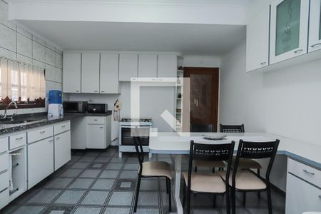 Casa à venda com 160m², 3 quartos e 2 vagasCozinha