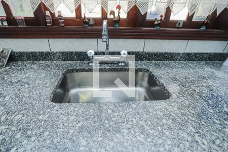 Casa à venda com 160m², 3 quartos e 2 vagasCozinha